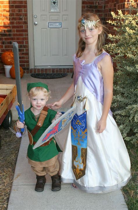 Zelda And Link Costumes Link Costume Halloween Costumes For Kids