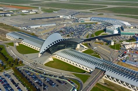 Elit vous propose un parking privé proche de l'aéroport. Lyon-Satolas TGV Station - Lyon, France | AEWORLDMAP.COM ...