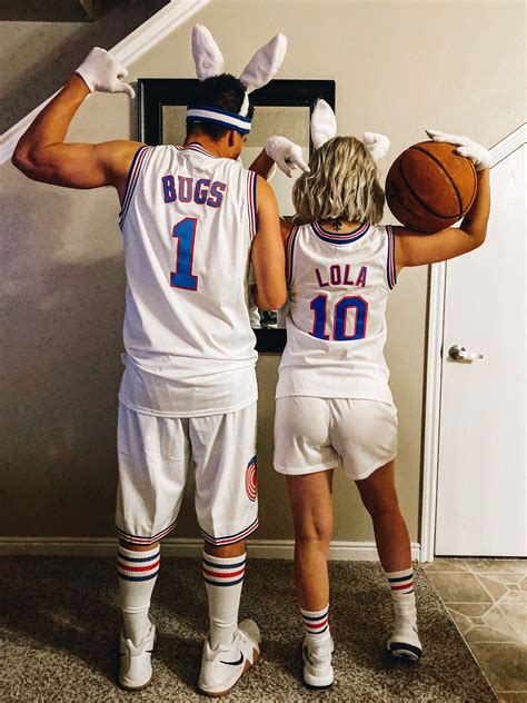 lola and bugs bunny space jam costume