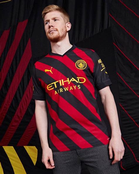 Official Manchester City Unveil 202223 Away Shirt Soccer Laduma