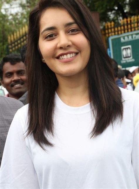 Rashi Khanna Big Teeth Photos Actress Anushka Bollywood Actress Hot