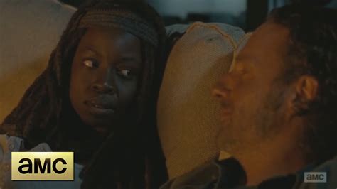 the walking dead 6x10 rick and michonne kiss and have sex together ending scene youtube