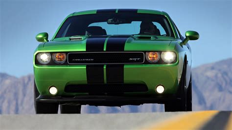 2011 Dodge Challenger Rt And Srt8 392 Get ‘green With Envy Paint Job