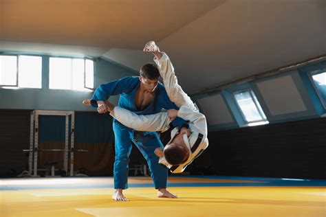 Comment Pratiquer Le Jiu Jitsu à La Maison