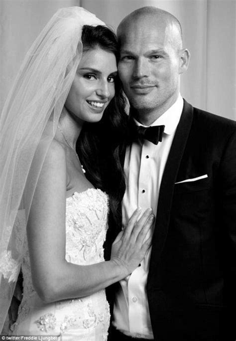 Freddie Ljungberg Marries Natalie Foster At Londons Natural History Museum Daily Mail Online