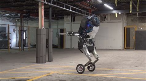 Watch The Latest Boston Dynamics Robot Jump And Jive And Wail — Geektyrant