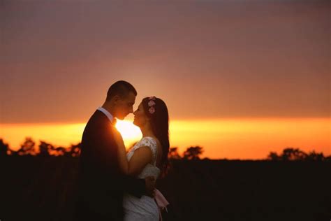 free picture affection dress hug kiss love pretty girl romantic togetherness dawn sun