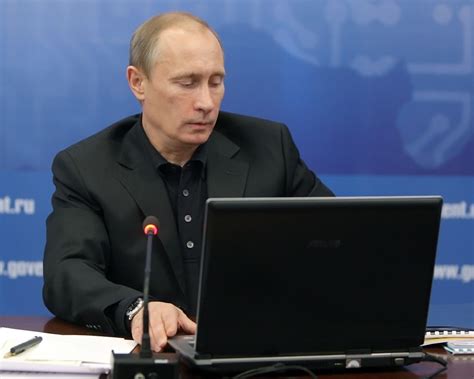 Спорт, защита животных, автомобили, отдых. Путин поручил сделать в России бесплатный интернет ...