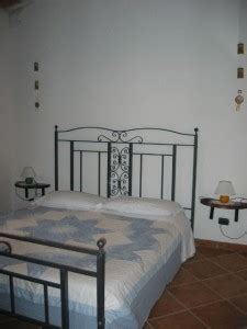 Agriturismo la casa del ghiro offers 12 accommodations with complimentary toiletries. Hotel Agriturismo La Casa Del Ghiro a PIMONTE, provincia ...