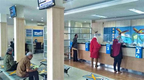 Agen bank mandiri atau mandiri agen merupakan pihak yang melakukan kerjasama dengan bank mandiri dalam menyediakan layanan perbankan serta layanan keuangan lainnya. Cegah Corona, Bank bjb Minta Nasabah Pegawai Ambil Gaji ...