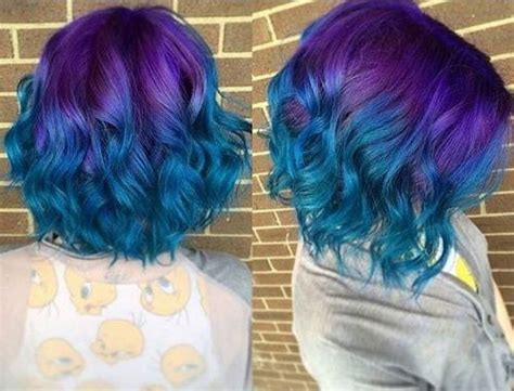 There's the odd chunky blue highlight in this mane of purple, and the twisted loose waves help to show the various shades off brilliantly. HAIR STYLE FASHION