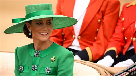 Princess Catherine Stuns In Symbolic Green Andrew Gn