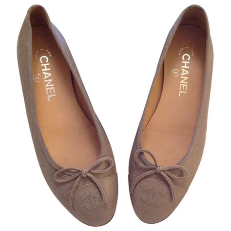 Grey Leather Ballet Flats Chanel Grey Size 38 Eu In Leather 1729059