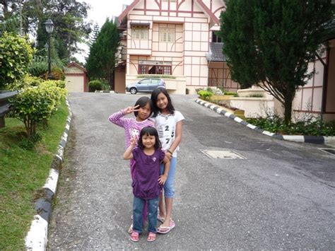 Rumah itu ada tiga bilik. MEMEYmia: Rumah Peranginan Persekutuan Bukit Fraser