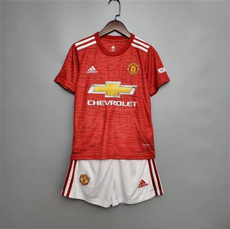 La prensa británica se hace eco de un uniforme por lo menos exótioco. Comprar camiseta Manchester United niño 2020-2021 barata ...