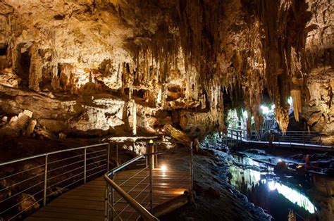 Mammoth Cave An Underground Attraction That Sparked A War