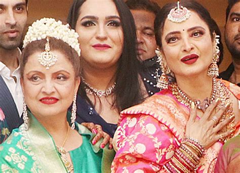 These Three Are Closest To The Superstar Rekha Birthday Special ये