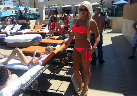 Photos Of Zing Vodka Red Velvet Sapphire Pool And Dayclub Las Vegas