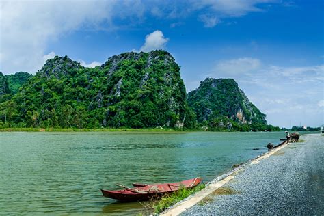 Photos Vietnam Nature Mountains Forest Boats Rivers