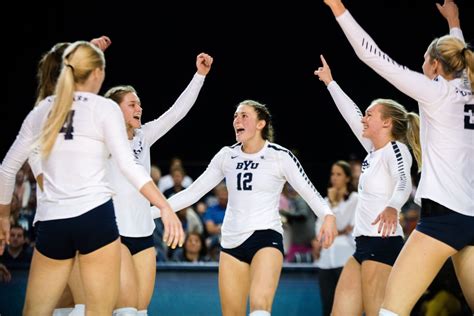 Byu Womens Volleyball Loses Sweet 16 Match To No 4 Kentucky
