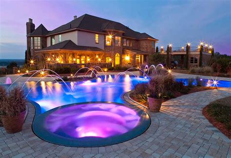 Nice Houses With Pools At Night