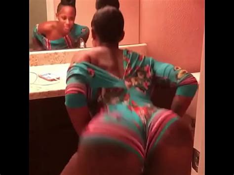 Sexy Chica Negra Twerking XVIDEOS