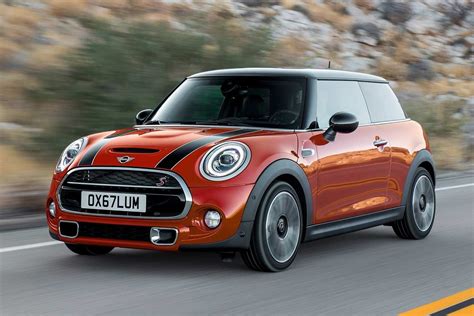Select up to 3 trims below to compare some key specs and options for the 2017 mini cooper. 2019 MINI Cooper S 3-door Motion Front | AUTOBICS