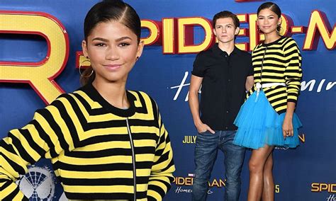 zendaya attends spider man homecoming london photocall daily mail online