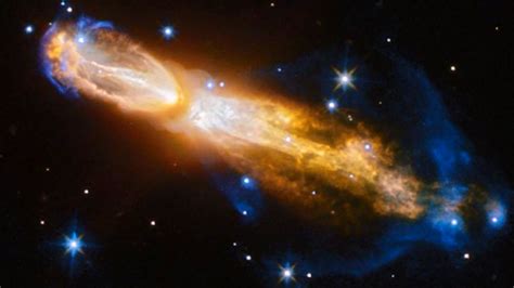 Hubble Telescope Captures Rare Star Death