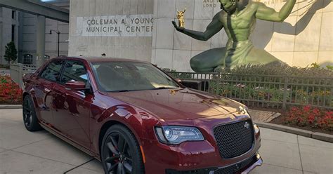 2023 Chrysler 300c Bids Farewell With 64 Liter 485 Hp Hemi Engine