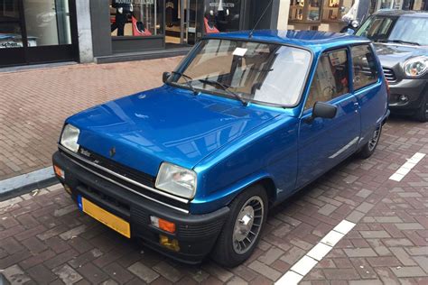 The site owner hides the web page description. In het wild: Renault 5 Alpine Turbo (1982) - AutoWeek.nl