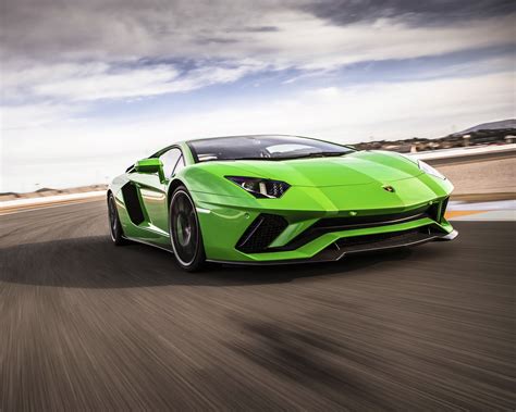We Rijden Met De Nieuwe Vlammenwerper Van Lamborghini Lamborghini