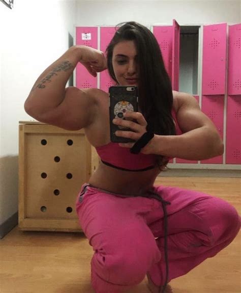 Female Bodybuilder Huge Biceps Body Building Women Muscle Women