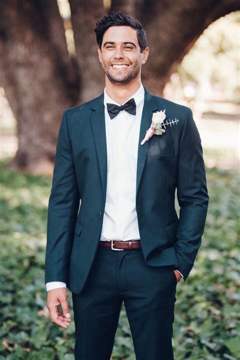 Shop for red bow tie, black bow tie, gold bow tie, etc at myntra ✯free shipping ✯cod. Groom's Tie: How to Choose the Right Color and Style for ...