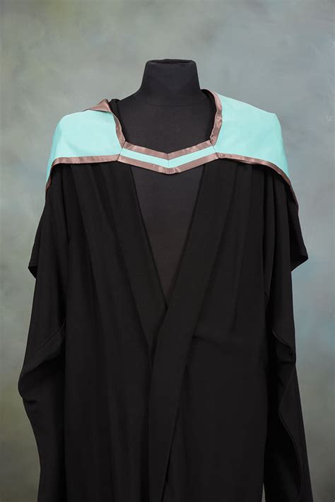 Monash University Engineering Masters Graduation Gown Set Gfp