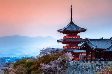 Matteo Colombo Photography | Sunset over Kiyomizudera temple, Kyoto ...