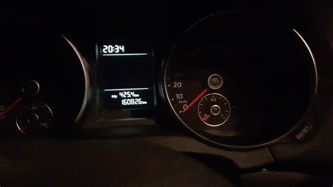 Du hast den resetknopf für tageskilometer festgehalten und dabei die zündung angeschaltet. service intervall zurücksetzen golf 6 baujahr 2009 - YouTube