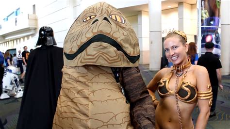 Fun Jabba The Hut And Slave Leia At Star Wars Celebration Vi Cosplay