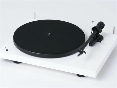 This Audiophile Turntable Preserves Your Vinyl Collection