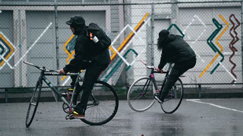 Fixed Gear Sf How To Ride Your Bike In The Rain Wheel Talk