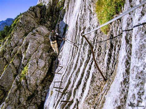 Oder aber du fährst wieder hinunter in den ort bremm und läufst hoch zu den weinreben. Höllentalklamm Höllental, Hammersbach, Zugspitze ...