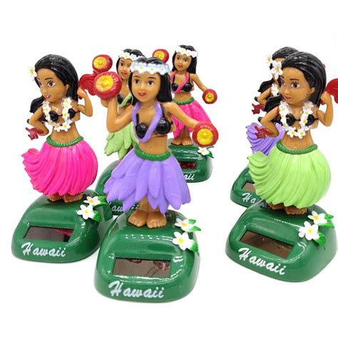 Solar Dancing Hawaii Girl Hula Shaking Head Toy Auto Interior Decompression Dashboard Decoration