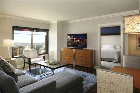 One of the few room offerings downtown las vegas that offer rooms with more than one bedroom, plaza's two bedroom suite is typically more affordable than its counterparts on the strip. •2 BEDROOM SUITES IN LAS VEGAS for 4, for 6 or more• | Las ...