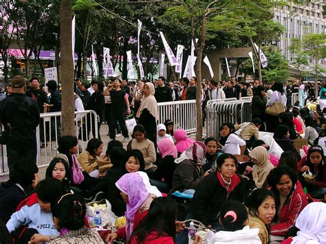 800px indonesian maids in hong kong park asean today