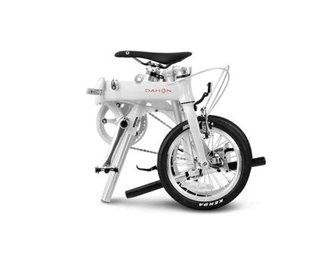A dahon folding bike 16″ reduces to the size of a shopping bag and fits under a bus seat or in an airline luggage bin; Dahon Dove Plus - lightest foldable bike, Bicycles & PMDs, Bicycles, Others on Carousell