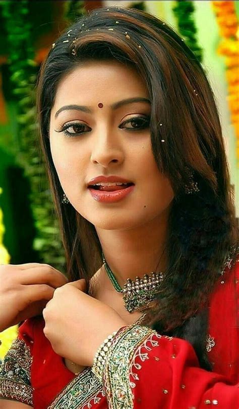 She is one of the hottest south indian actress who have been able to win million hearts with her films like brindavanam , chettu, etc. Pin on evergreen