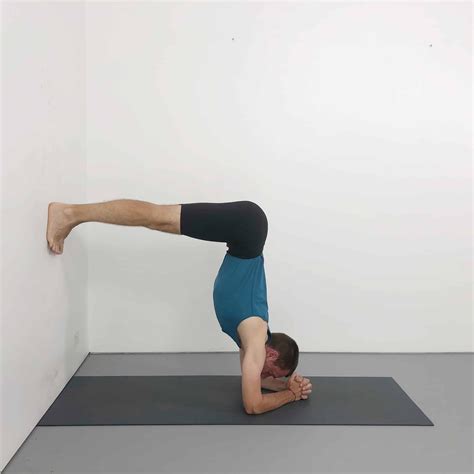 How To Do Sirsasana Headstand Step By Step Yoga Selection