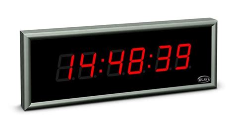 Die uhrzeit kann in verschiedensten üblicherweise besitzt ein tag 24 stunden, eine stunde 60 minuten und eine minute 60 sekunden. Digitaluhren mit Uhrzeit-, Datum- und Temperaturanzeige NDC 57/6 R | Elen