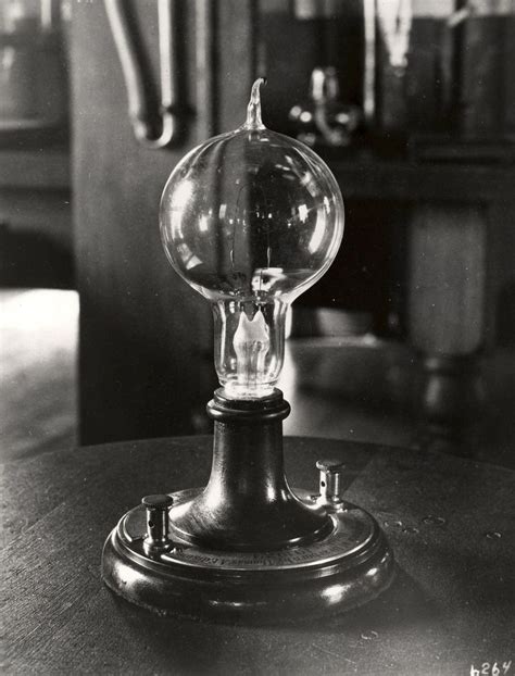 Before commercially viable light bulbs, it was uncommon for residential houses to have electricity. Pin on Inventions & Inventors