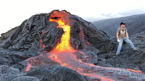 Video Kilauea Volcano East Rift Zone Eruption Update